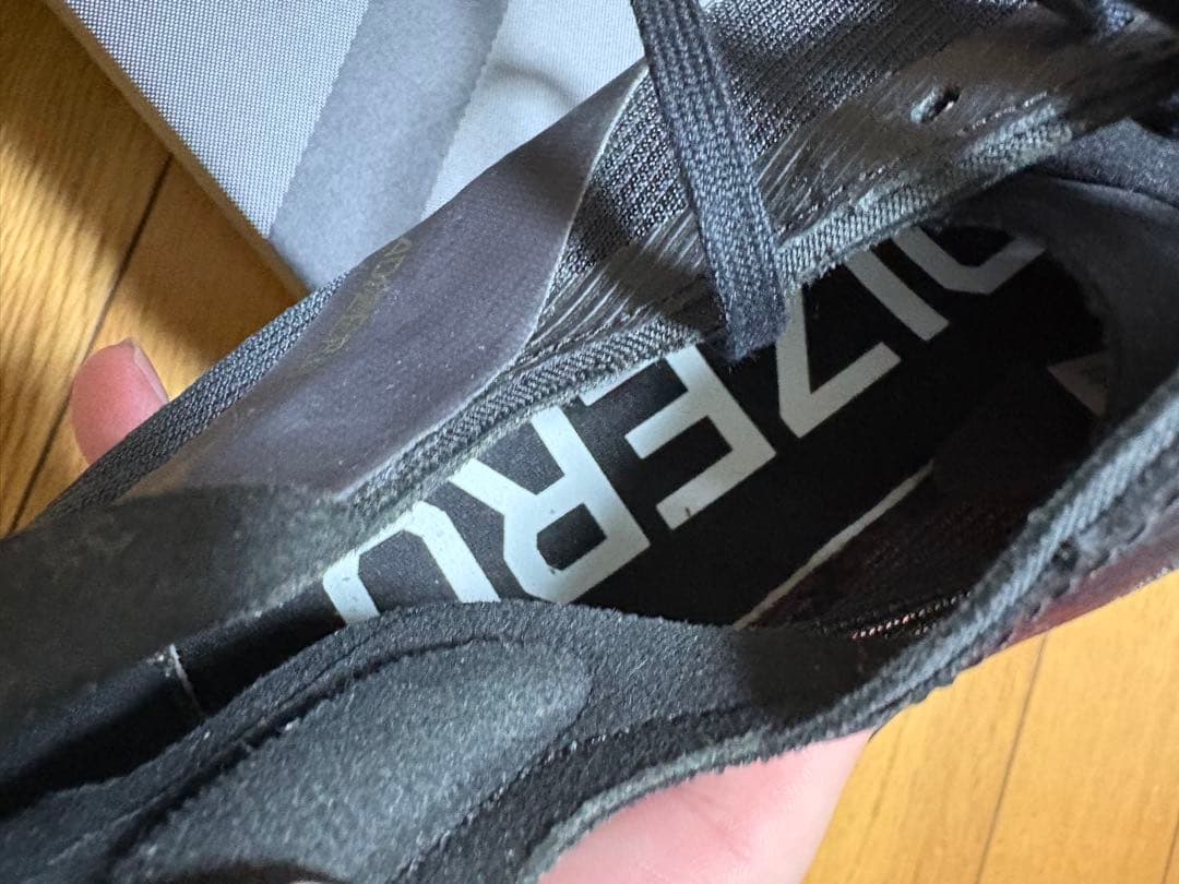 adizero アンビション　ニードルピン付き　美品25．5センチ