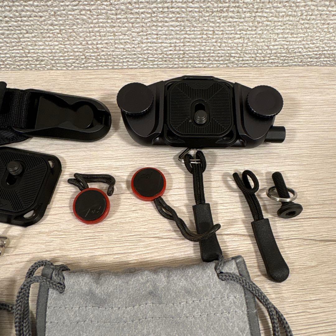 ✨美品✨Peak Design キャプチャーv3とクラッチセット