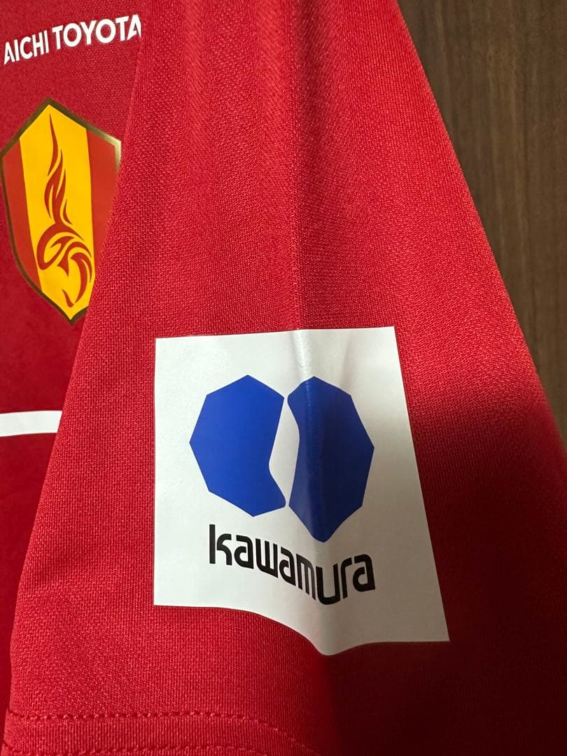 名古屋グランパス　トレーニング　プラクティスシャツ