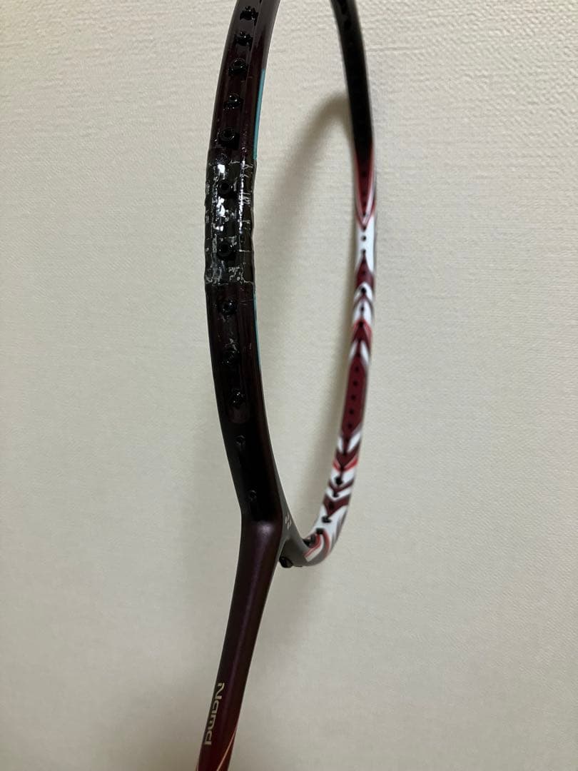 アストロクス100 ツアー バドミントンラケット