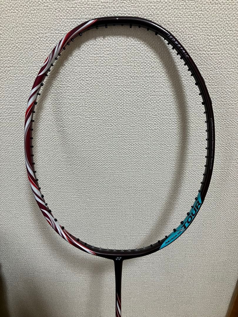 アストロクス100 ツアー バドミントンラケット