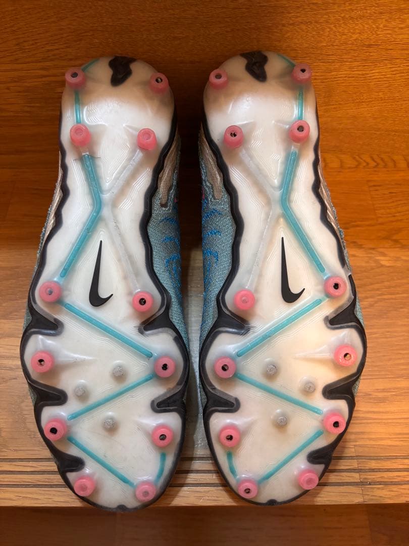 Nike Phantom サッカーシューズ ハイカット