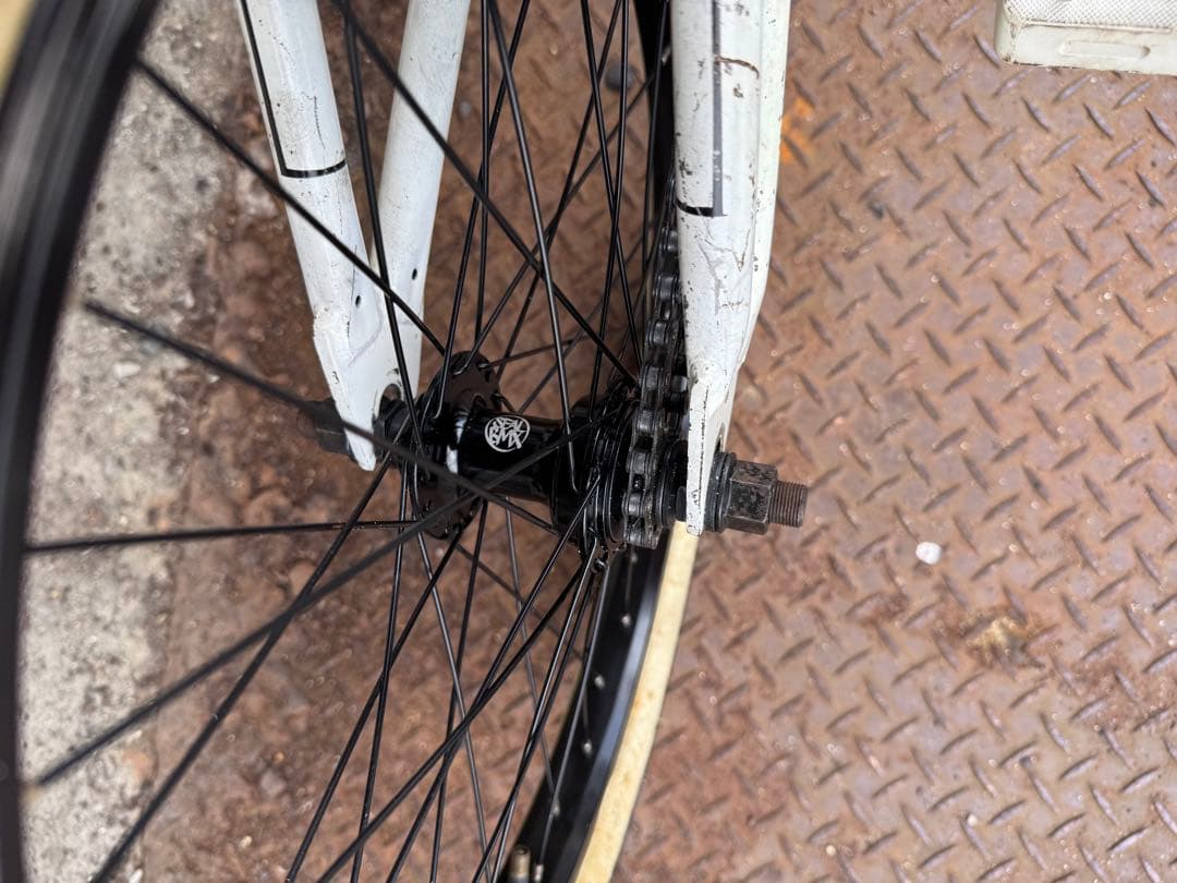 ホワイト 20インチ BMX 自転車