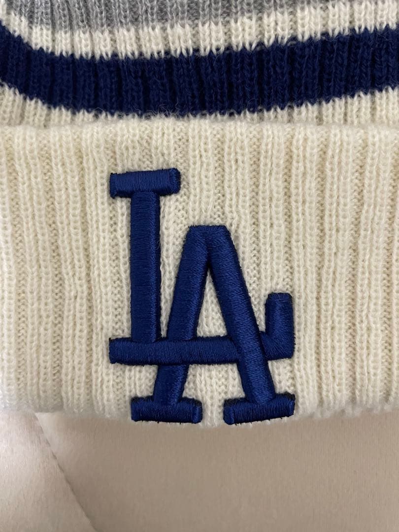 【超美品】ドジャース LA ニットキャップ ニット帽 ビーニー ユースサイズ