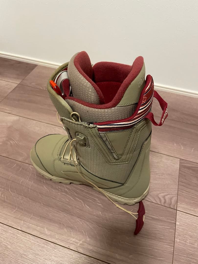 BURTON MOTO スノーボードブーツ メンズ ベージュ　値下げ交渉承ります