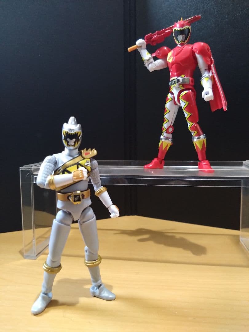 SHODO SUPER キョウリュウシルバー 獣電戦隊キョウリュウジャー