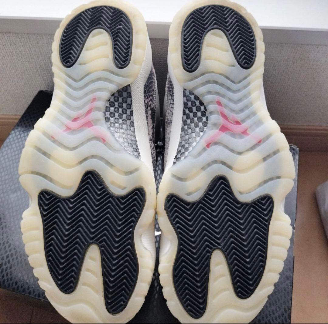 週末価格　ジョーダン11 low jordan スネークスキン　美品　箱納品書付
