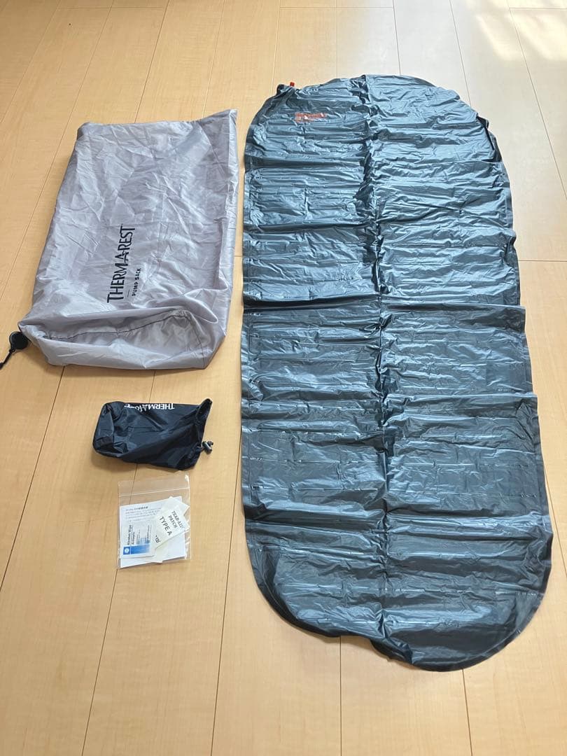 【美品】 サーマレスト ネオエアーウーバーライトsmall