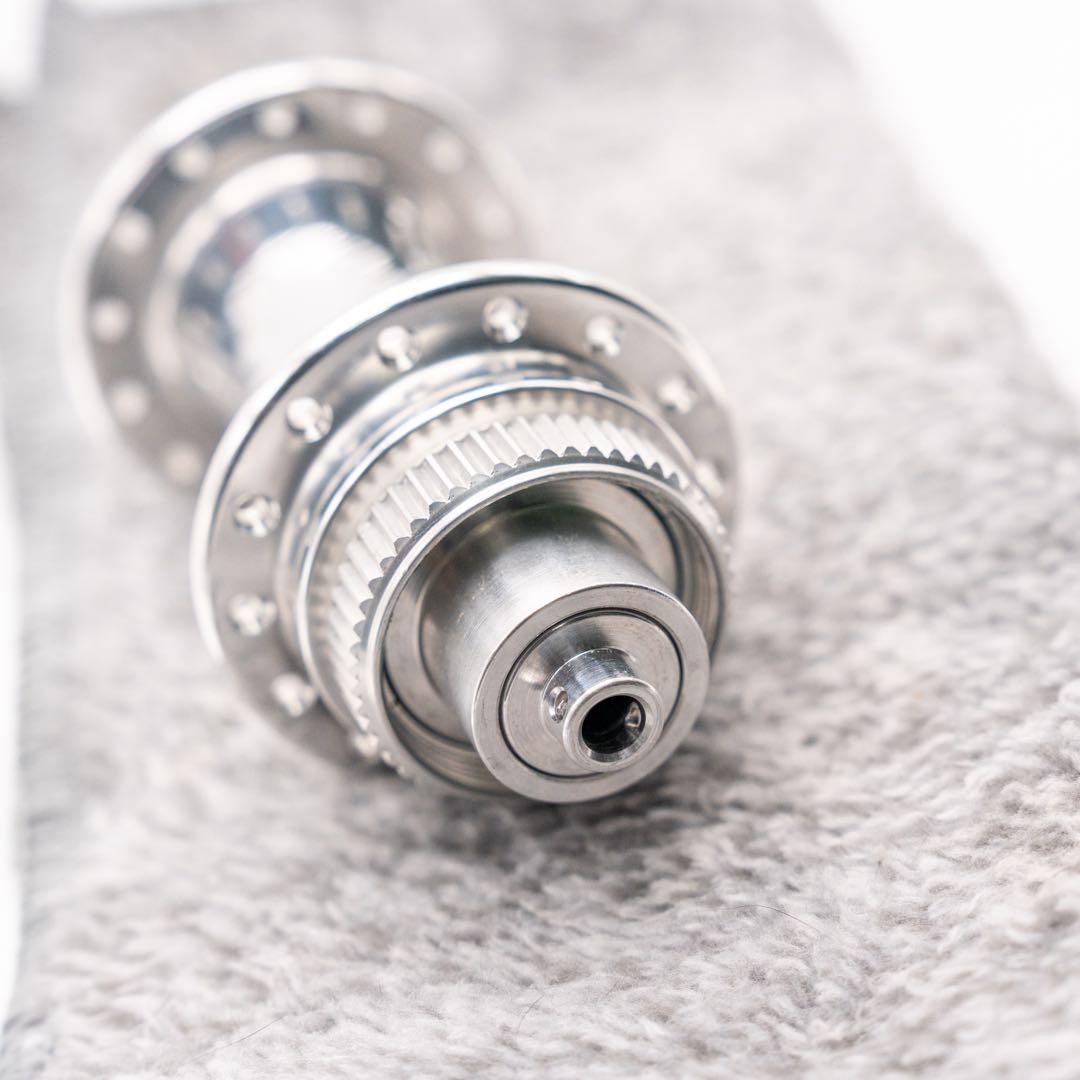 WHITE INDUSTRIES CLD フロントハブ 28H