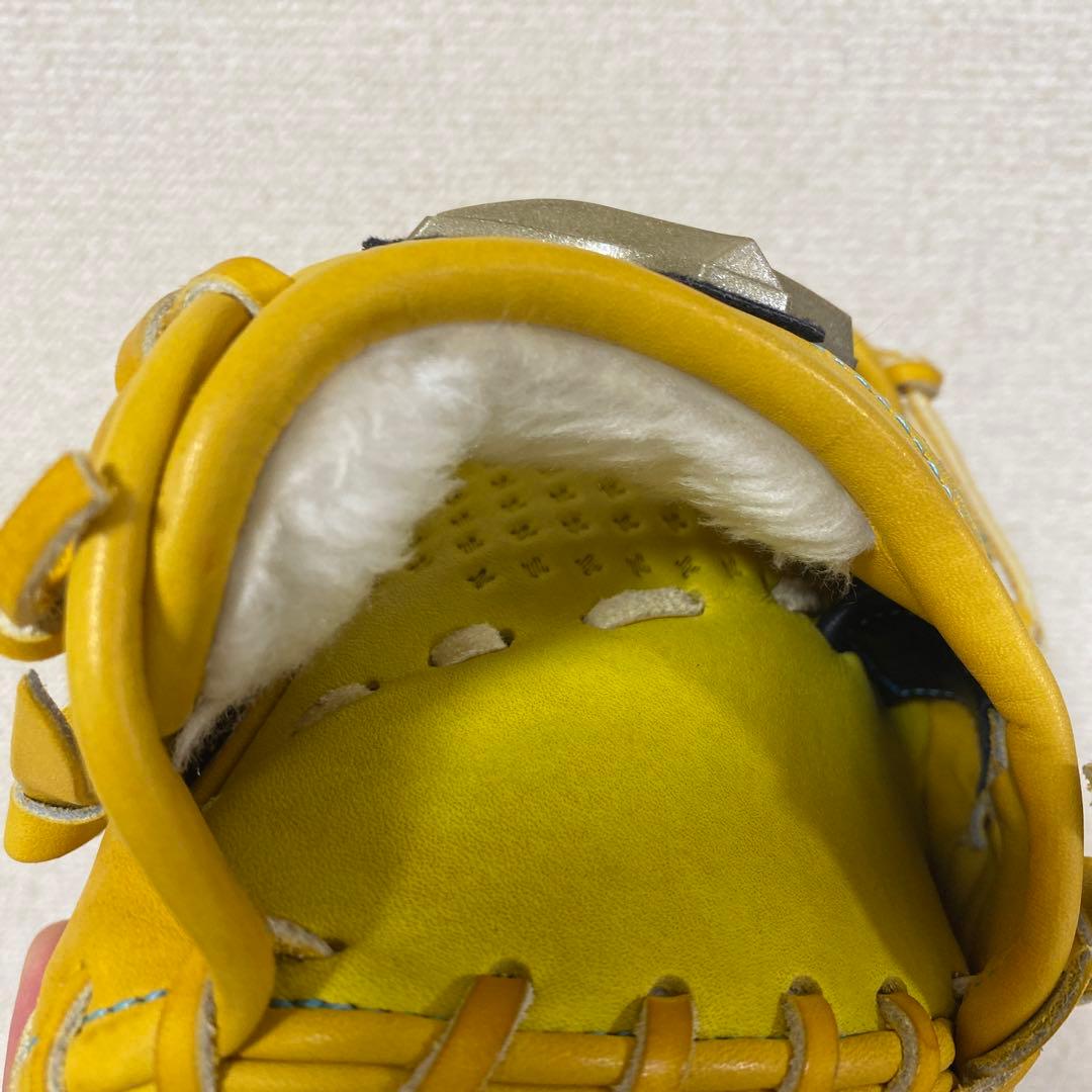 Mizuno Global Elite イエローグローブ 右投げ用