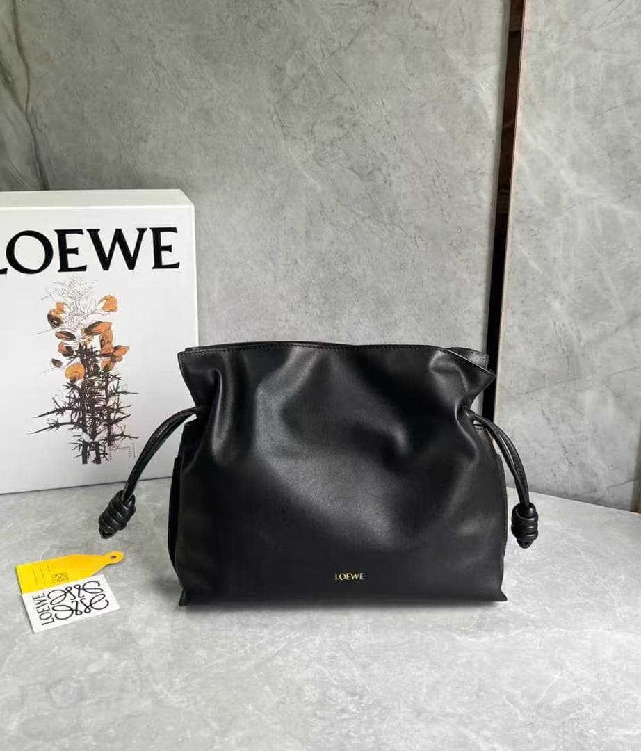 LOEWE ブラックレザートートバッグ
