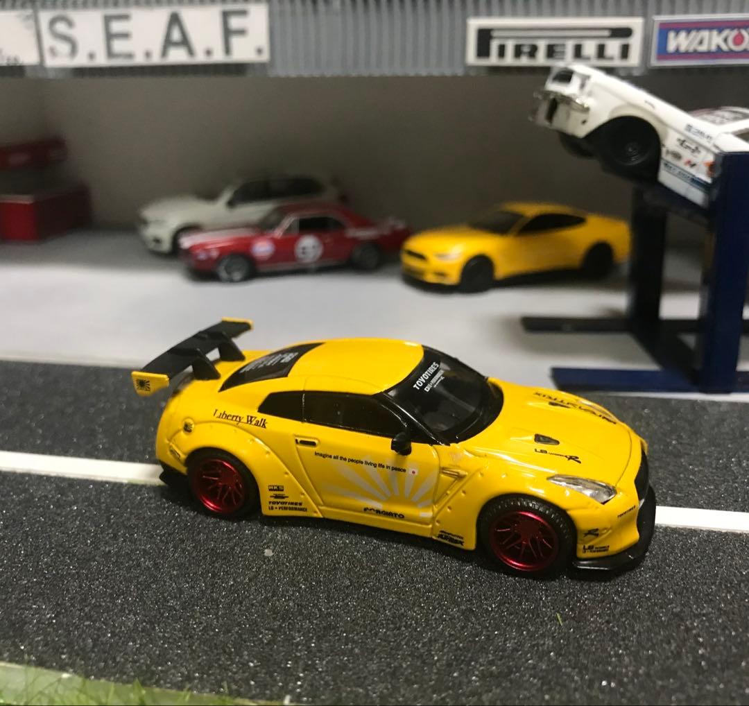 リバティーウォーク 1/64 LB イエロー レッドメタリック 深リム カスタム