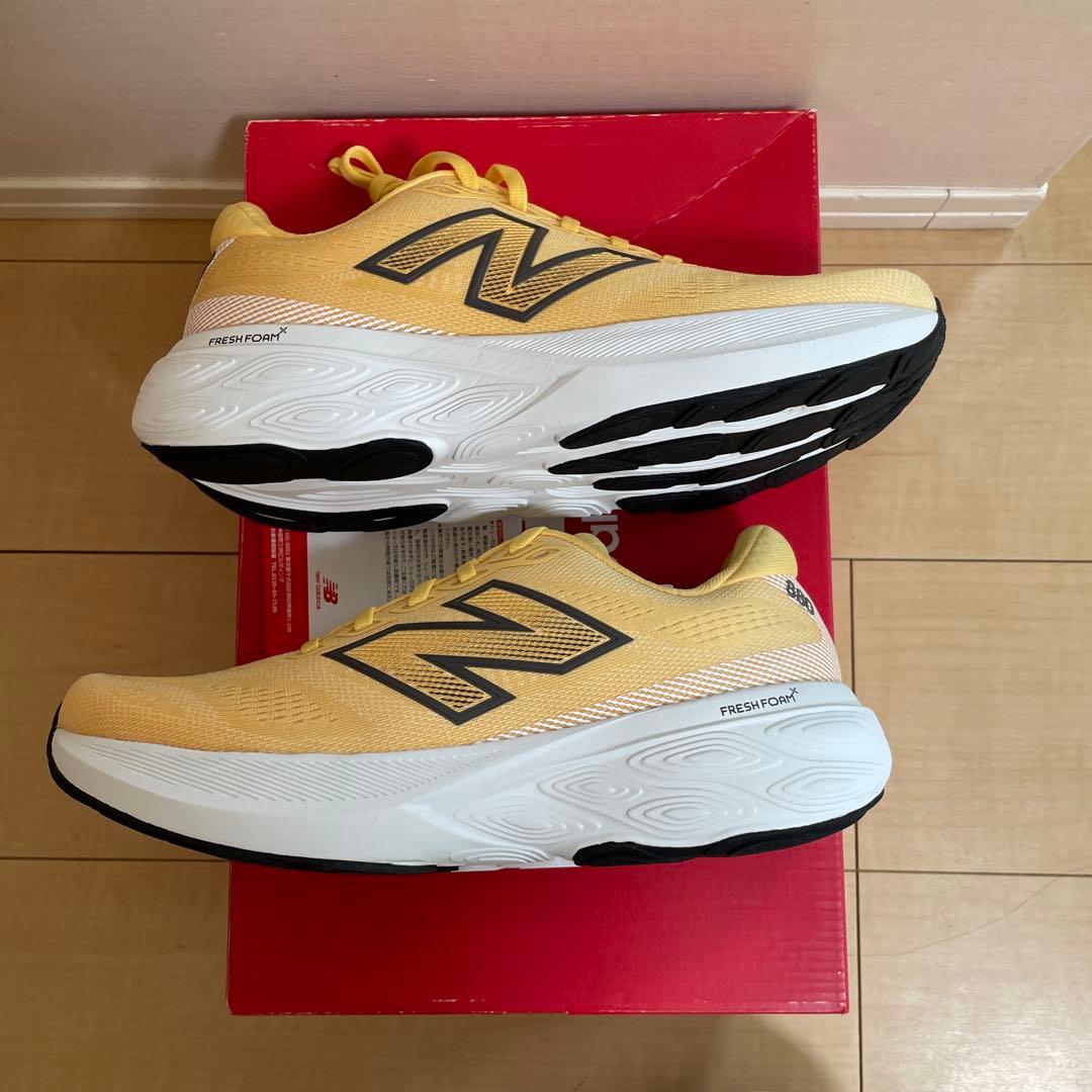 新品 ニューバランス ランニングシューズ W880U15 サイズ 25.5