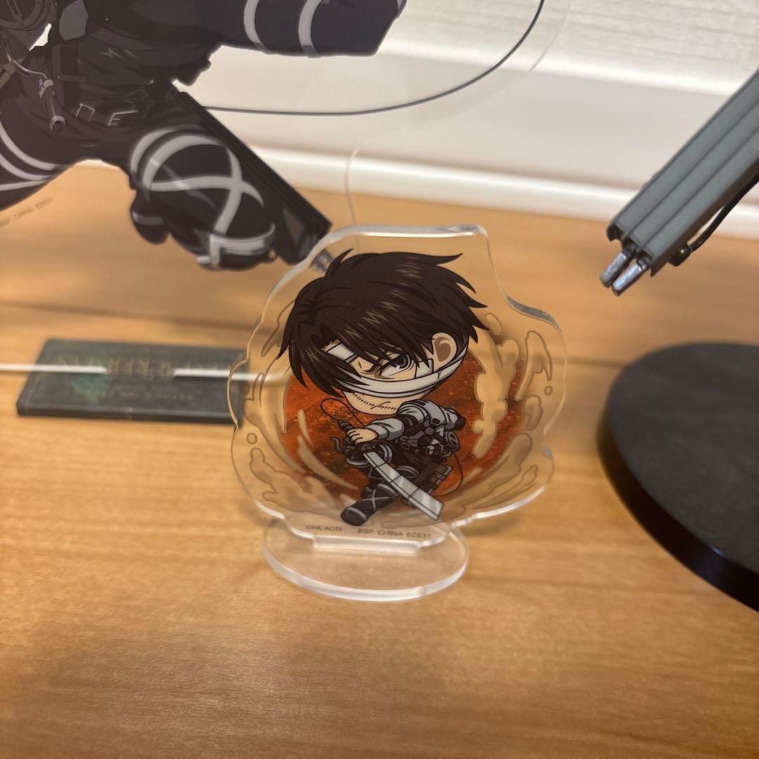 一番くじ　進撃の巨人　ラストワン賞&リヴァイビックアクリルスタンドセット