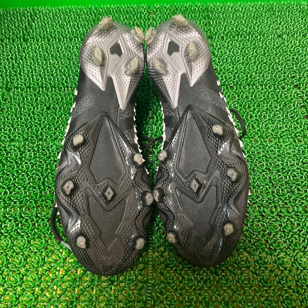 アディダス サッカースパイク プレデター フリーク .1FG(ブラック×グレー)