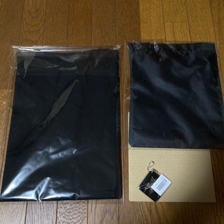 B'z LIVE FRIENDS スタッフTシャツ Mサイズ ガチャセット 新品
