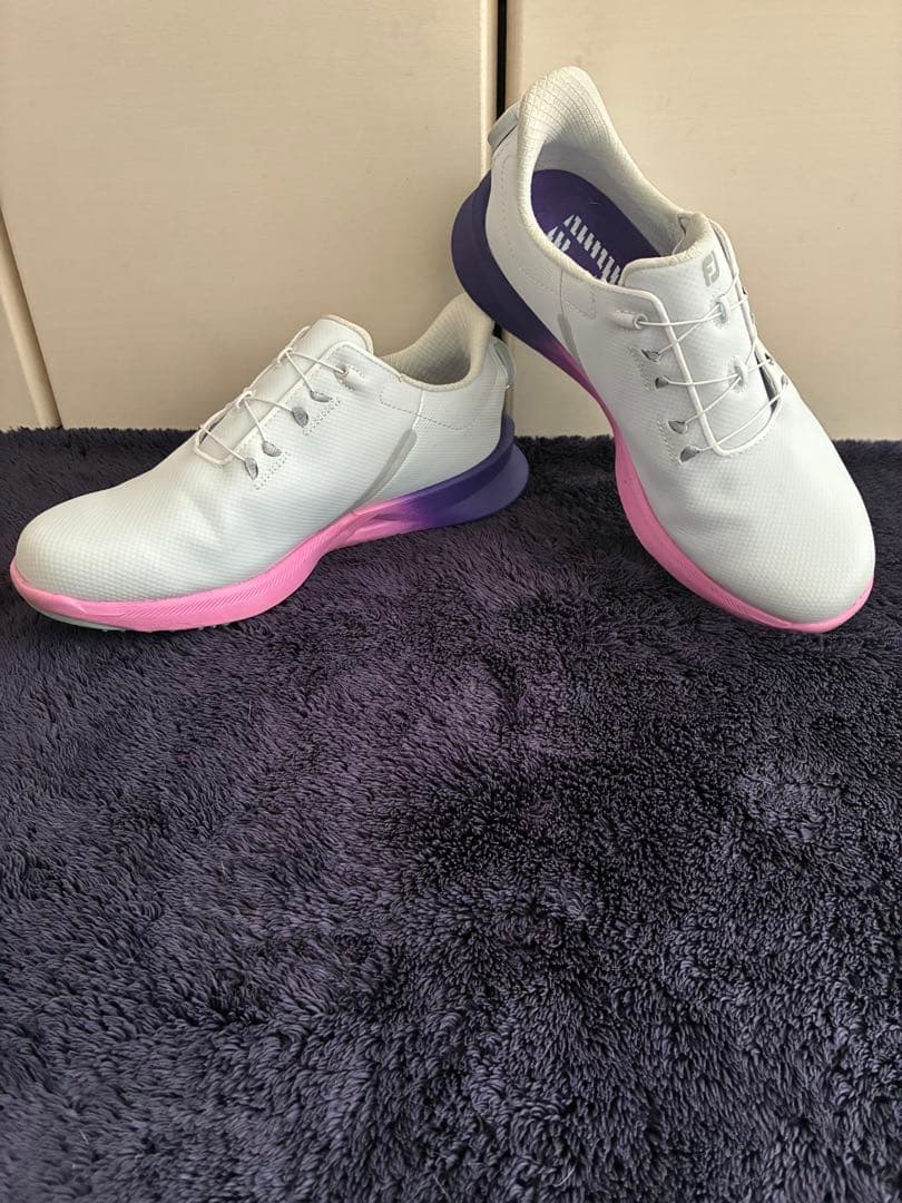 美品FootYoy ゴルフシューズ boa シロ 白25 NEW BALANCE