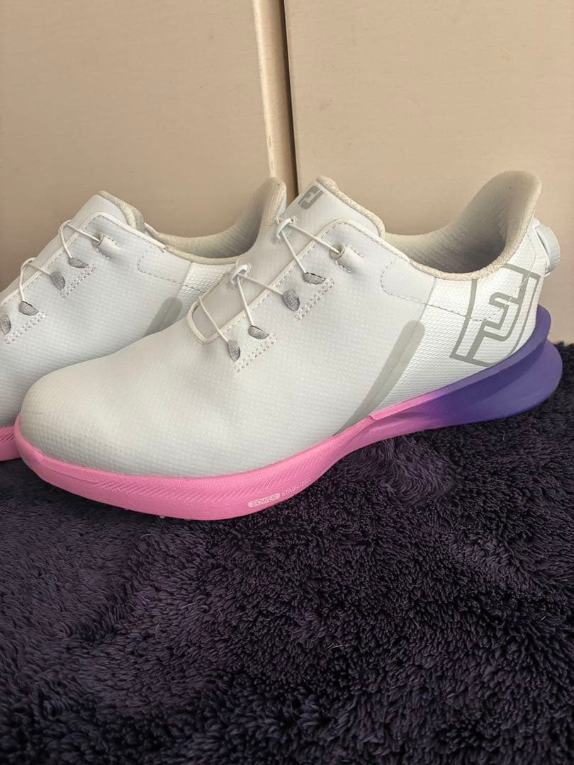 美品FootYoy ゴルフシューズ boa シロ 白25 NEW BALANCE
