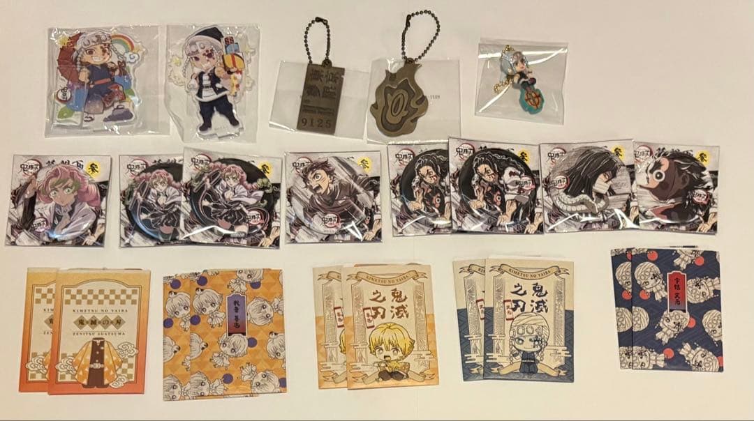 鬼滅の刃　ufotable ポストカード　ブロマイド　アクスタ　缶バッジ