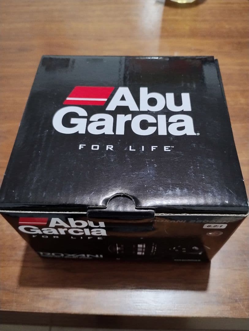 Abu Garcia ロキサーニ 2500SH　6.2:1