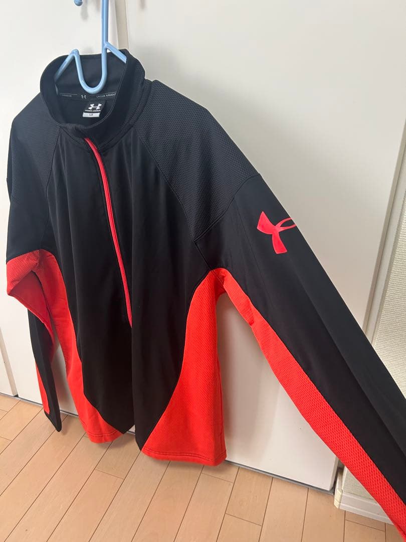 アンダーアーマージャージセットアップXL。