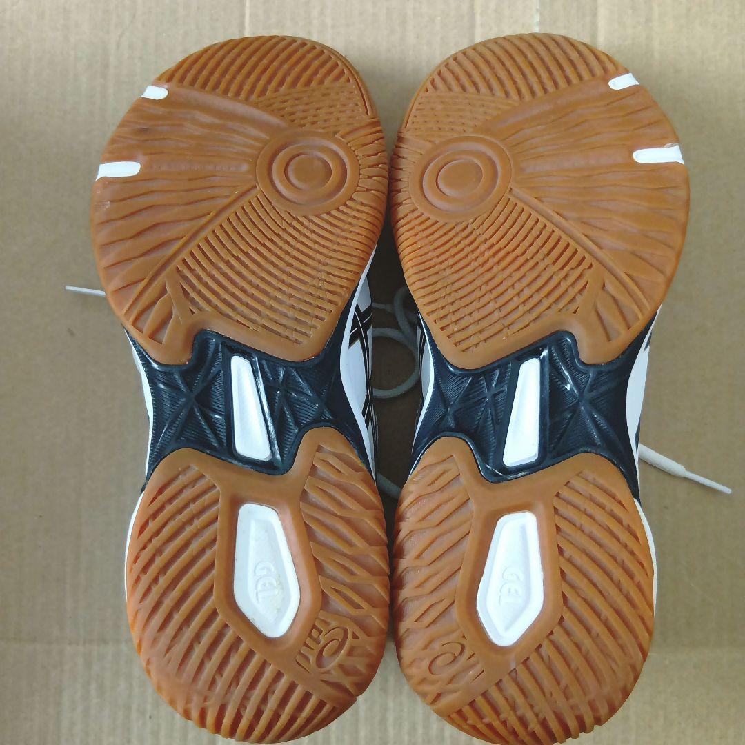 バレーボールシューズ 24.5cm　ひざサポーター（未使用）　セット