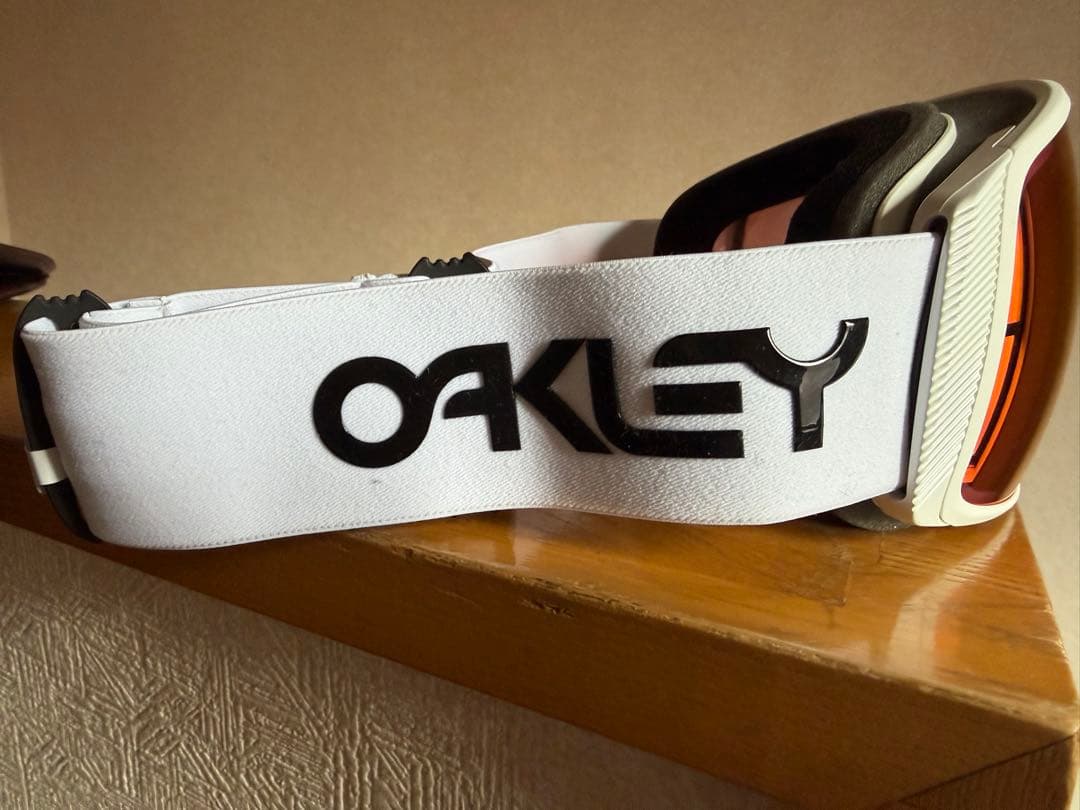 OAKLEY スノーゴーグル 赤レンズ