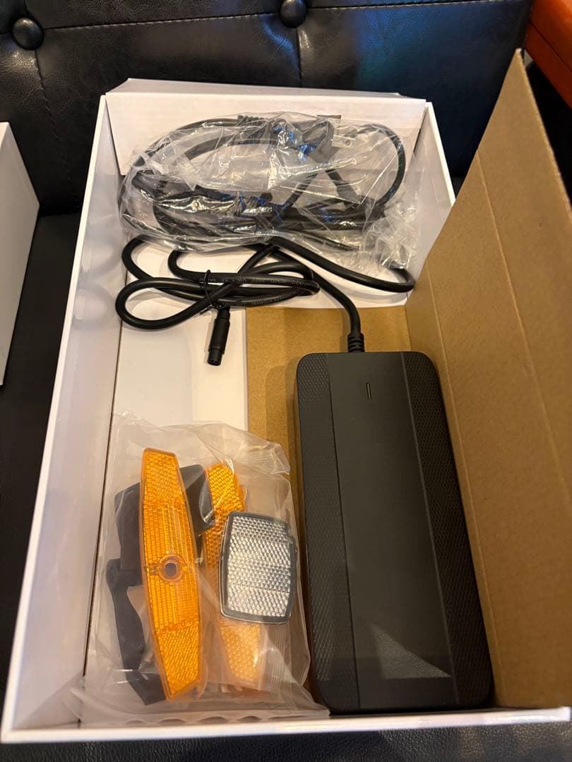 【美品・完品】MATE City 純正充電器 箱・説明書・リフレクター付