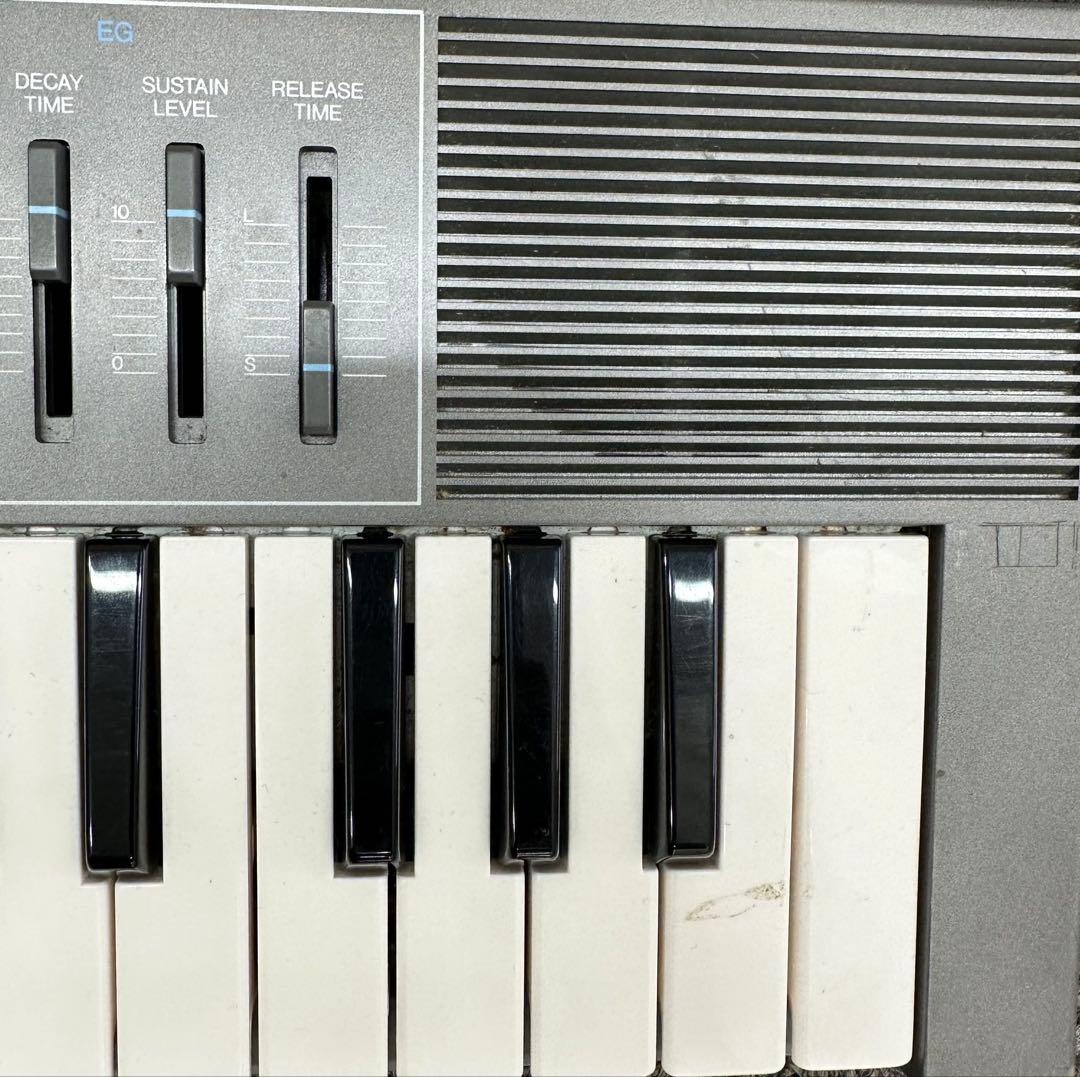 Yamaha CS01 シンセサイザー 専用ケース付