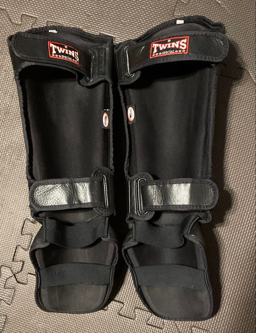 TWINS SPECIAL 本革製レガースL サイズ ブラック