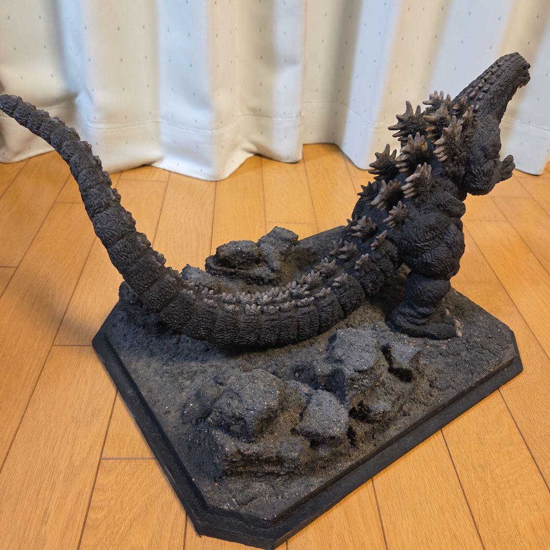 ゴジラ フィギュア 約30cm