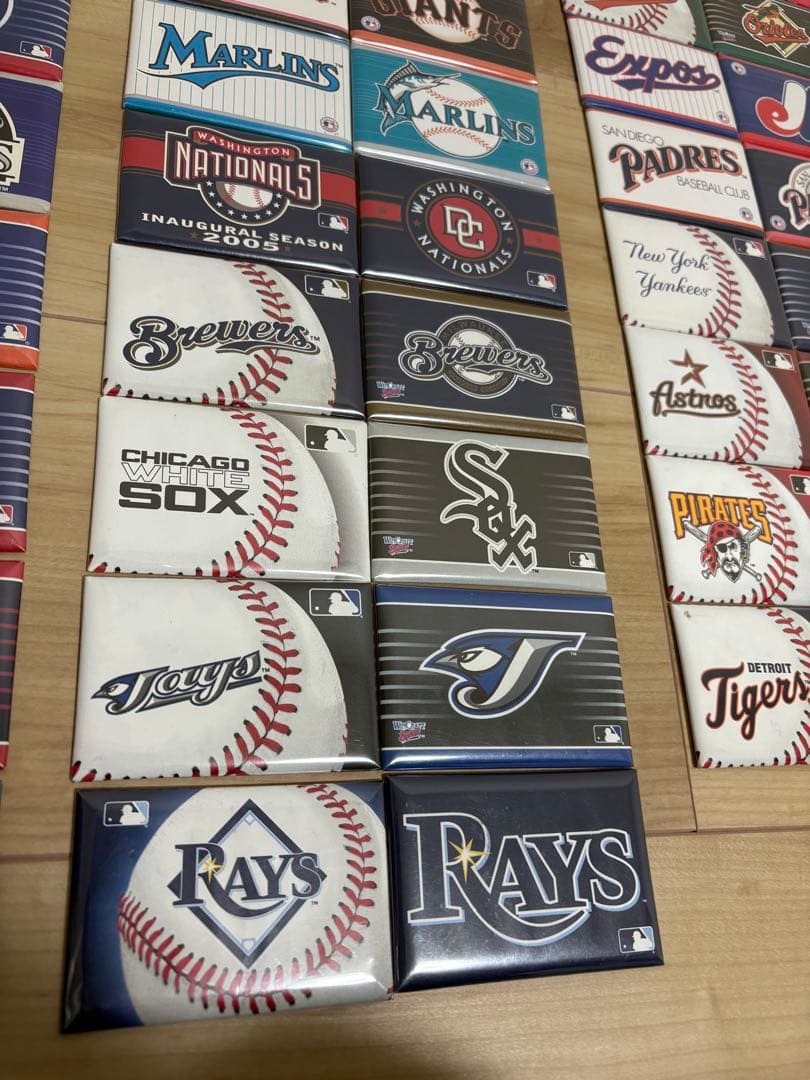 MLB メジャーリーグ　メタルマグネット59個