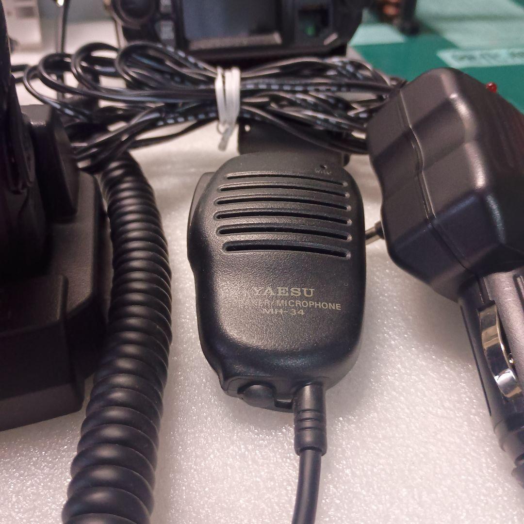YAESU FT2D トランシーバー