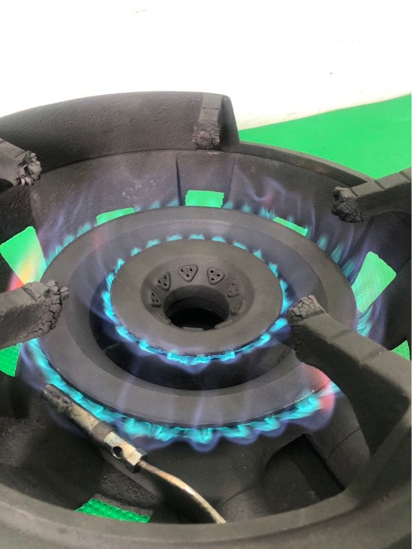 ☆工場整備品☆鋳物コンロ　二連バーナー　LPG