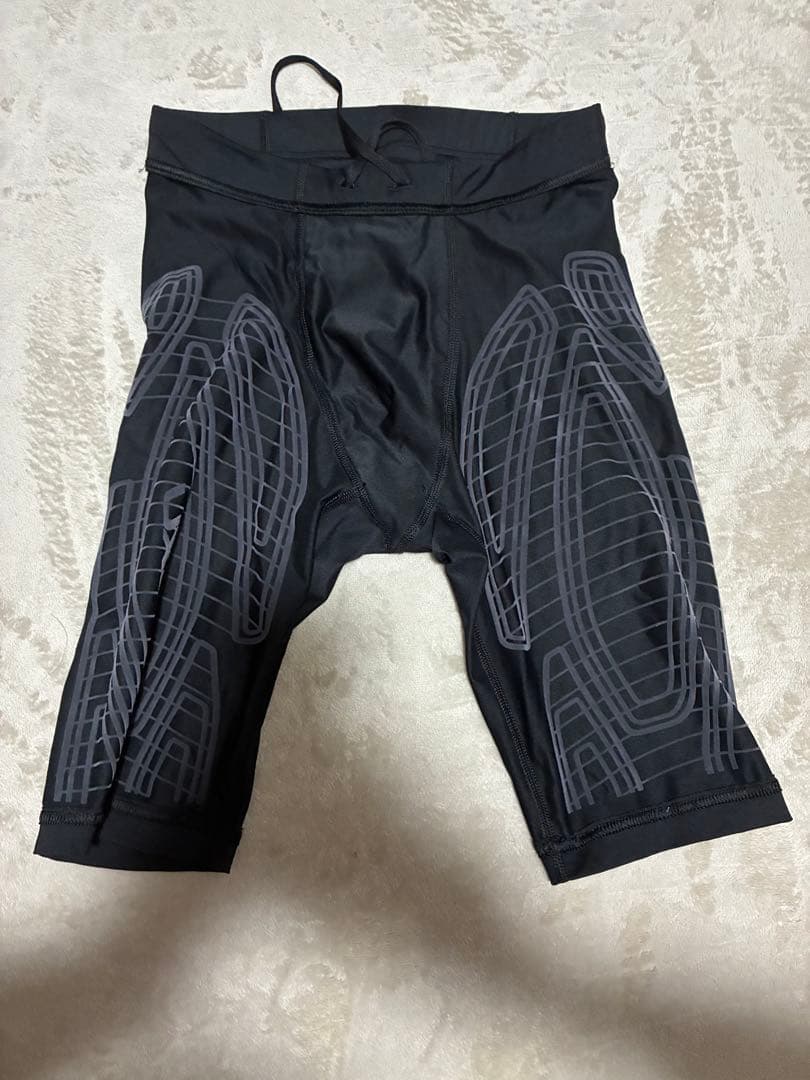 2XU ハーフタイツXS