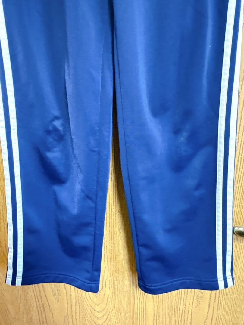 アディダスadidas　レディース　ジャージ上下　セットアップ　ネイビー青パンツ