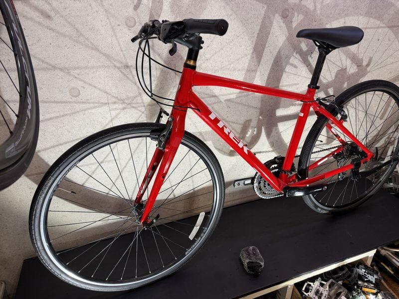 TREK　FX 3 M レッド