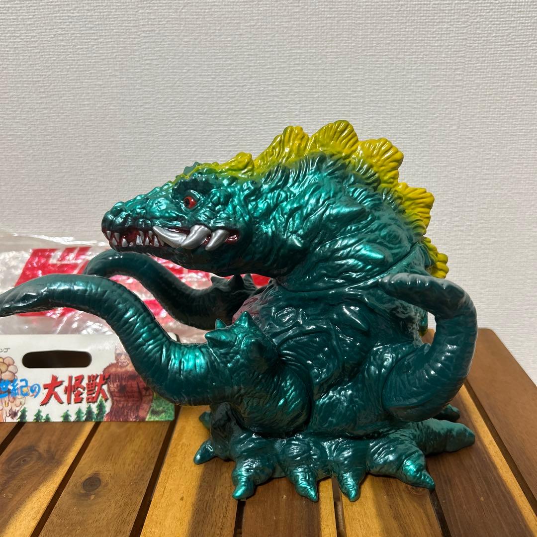 M1号　世紀の大怪獣　ビオランテ（緑メタ）　ゴジラ　ソフビ