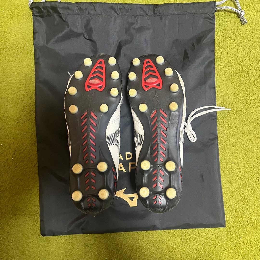 Mizuno サッカーシューズ ホワイト/レッド 収納袋付き