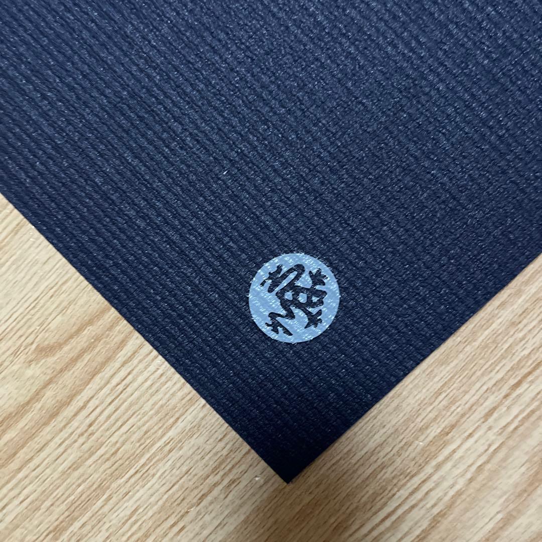 マンドゥカ(Manduka) プロライト ヨガマット