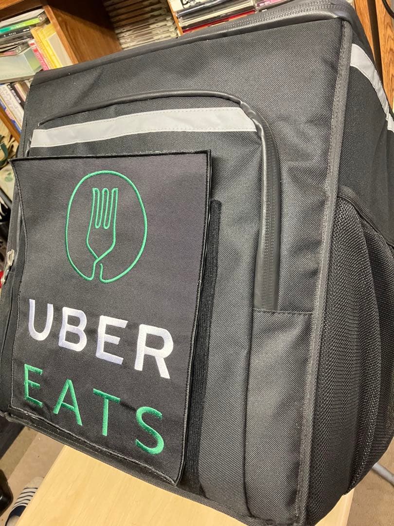 Uber eatsウーバーイーツ初期の配達バッグ。状態ほぼ新品の希少品