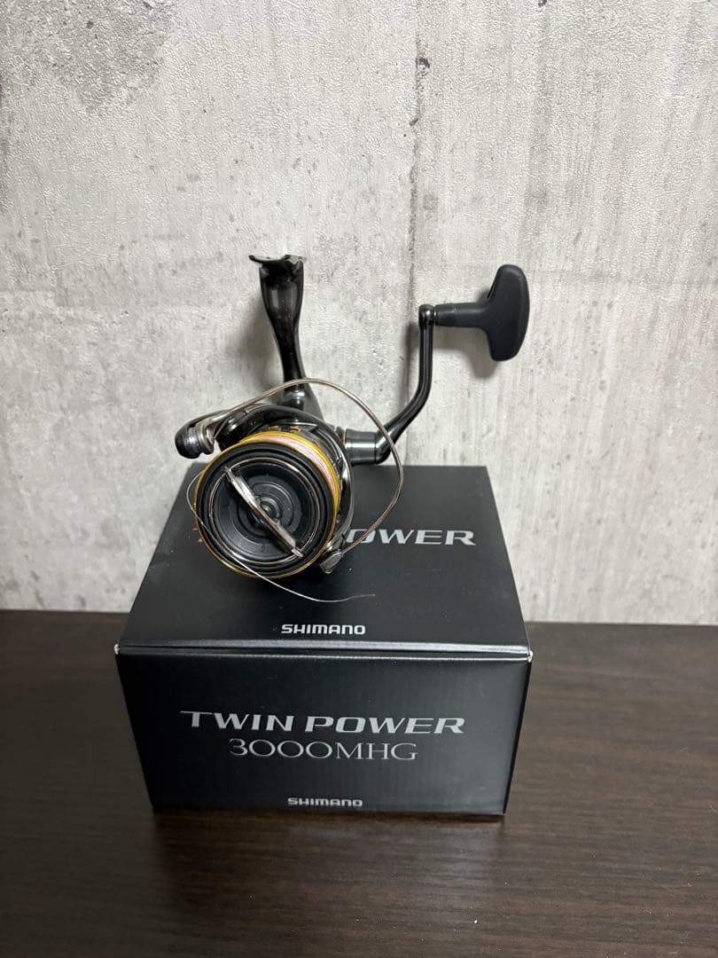 SHIMANO TWIN POWER 3000MHG スピニングリール