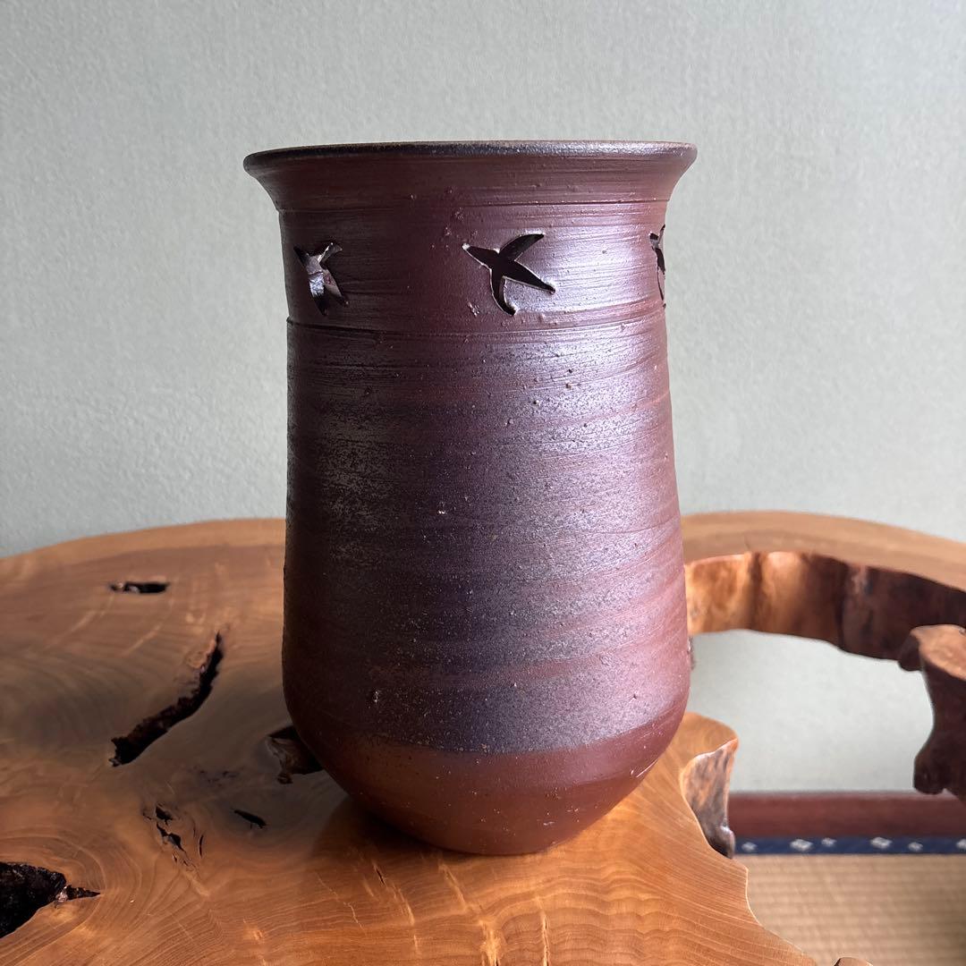 備前透し文花器 岡田輝作 花瓶 備前焼 花入れ 共箱