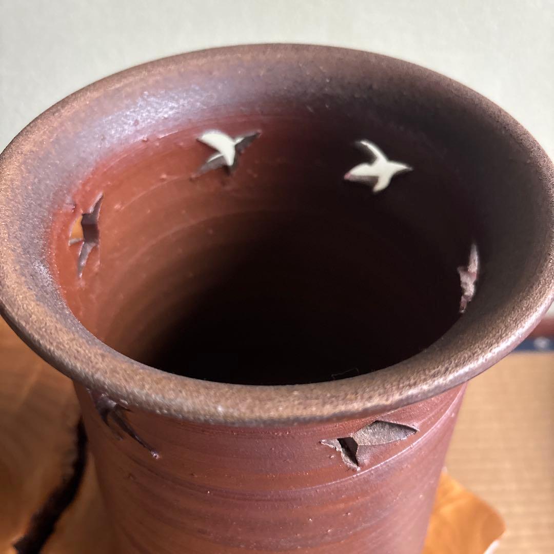 備前透し文花器 岡田輝作 花瓶 備前焼 花入れ 共箱