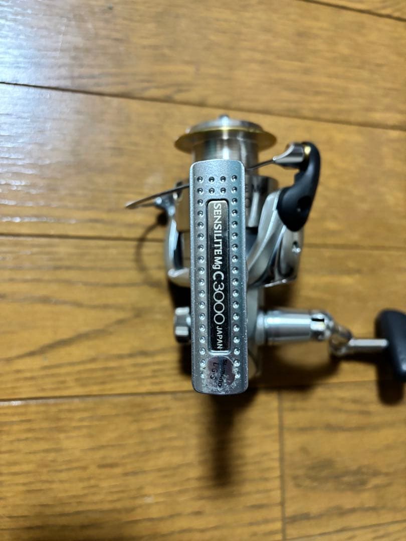 シマノ SENSILITE Mg C3000 スピニングリール