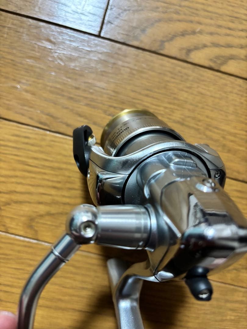 シマノ SENSILITE Mg C3000 スピニングリール