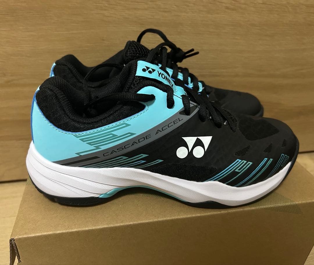 YONEX パワークッションカスケードアクセルワイド　25.0cm