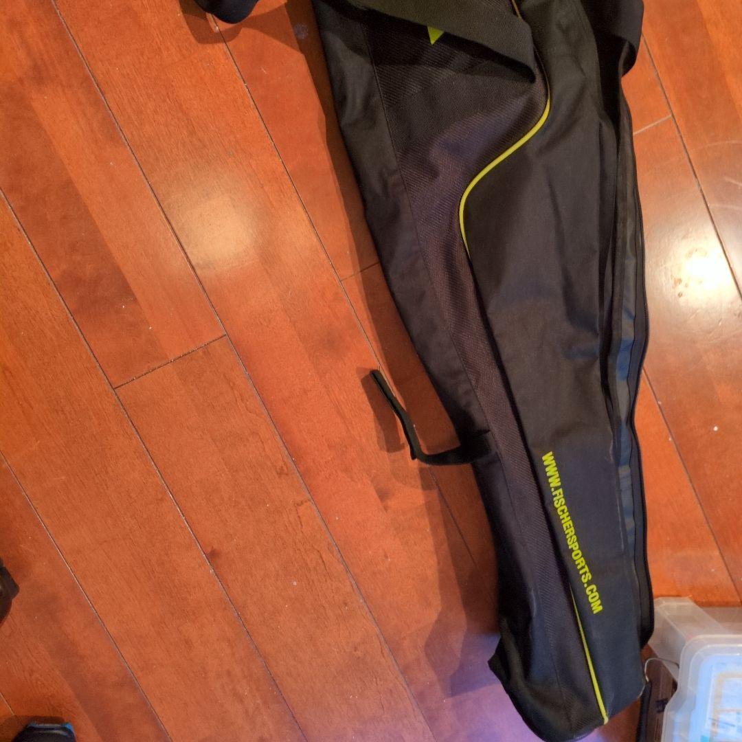 FISCHERスキーバッグ 　多分ほぼ使用してないです。
