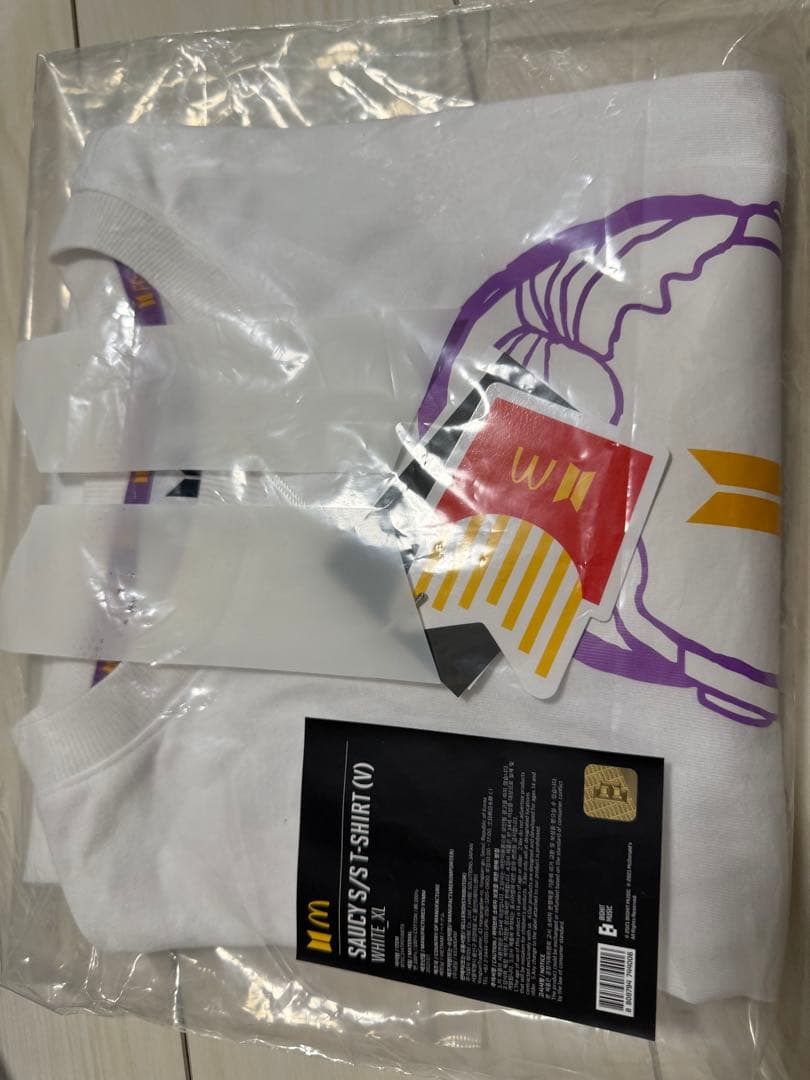 BTS マクドナルドSAUCY S/S tシャツ　V テテ
