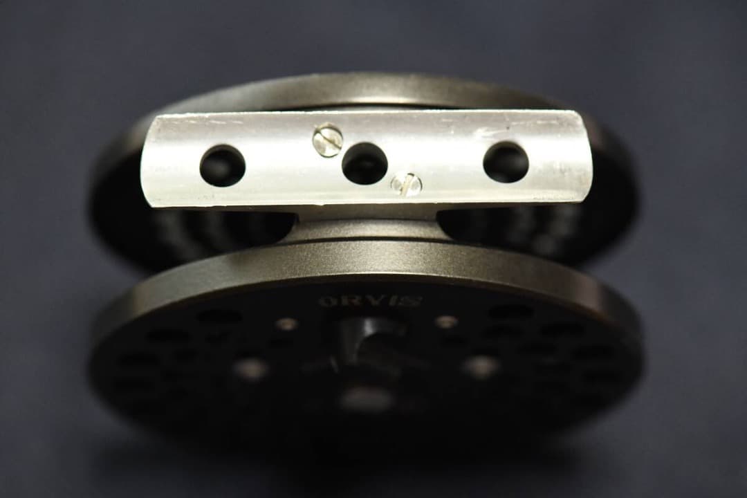 ORVIS オービス CFOⅣ フライリール スクリューバック ラインガード付